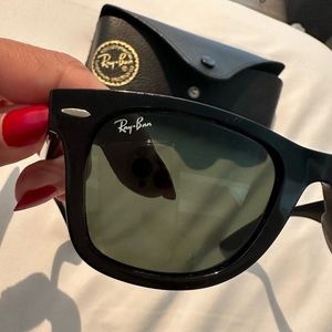 Ray-ban wayfarer sunglasses. Made in Italy